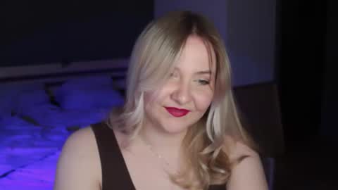 Ilona online show from May 19, 2026, 1:56 am