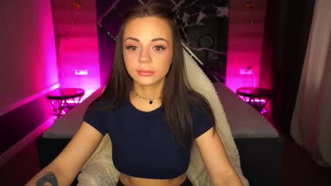 sensualalicee online show from November 19, 2025, 6:57 am