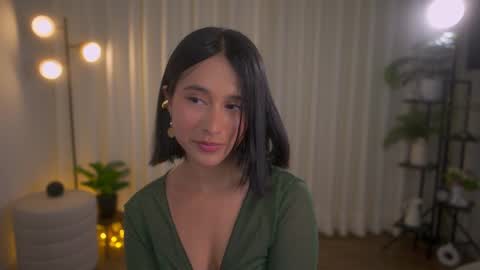 Maria- OF sensual bee online show from January 5, 2025, 1:35 am