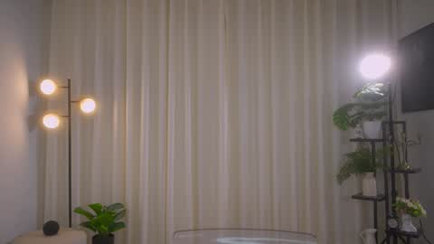 Maria- OF sensual bee online show from January 9, 2025, 5:13 am