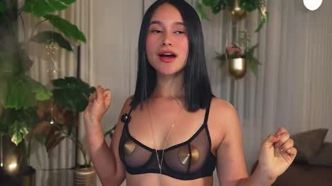 Maria- OF sensual bee online show from October 11, 2025, 12:43 am