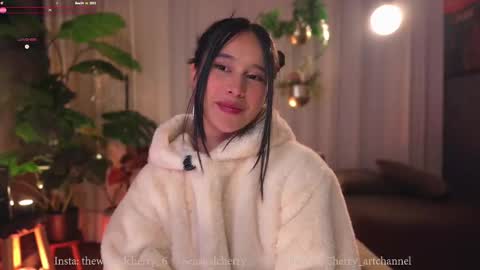 Maria- OF sensual bee online show from November 21, 2025, 11:03 pm