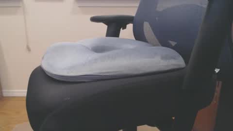 Snapshot of sensualgent69 chatting on January 20, 2025, 5:37 pm sensual online show from January 20, 2025, 5:37 pm