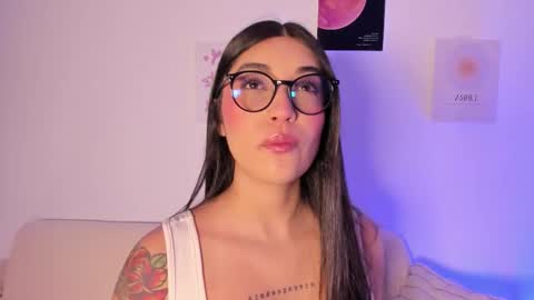 sensualhaven_ online show from November 4, 2025, 12:10 am