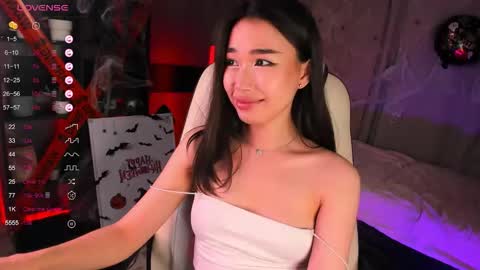 Kiki online show from October 15, 2025, 3:12 pm