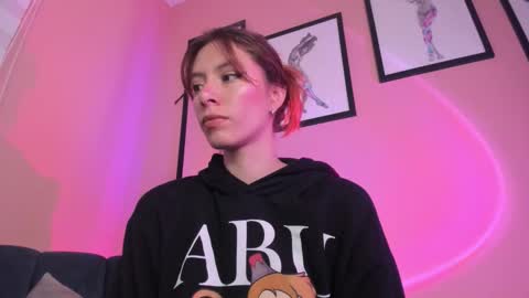 Jane   online show from November 30, 2025, 1:31 am