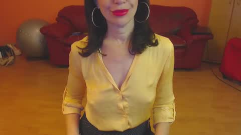 sensualmyra online show from February 23, 2025, 7:22 am