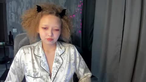 Snapshot of senya_sol chatting on June 27, 2026, 10:48 pm senya_sol online show from June 27, 2026, 10:48 pm