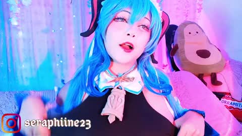 seraphine online show from January 12, 2025, 2:19 pm