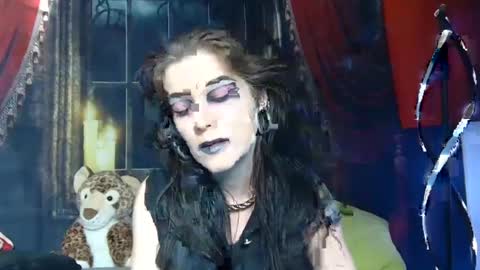 Seraphin Munster online show from February 12, 2025, 6:09 pm