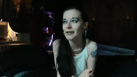 Seraphin Munster online show from May 14, 2026, 4:14 pm