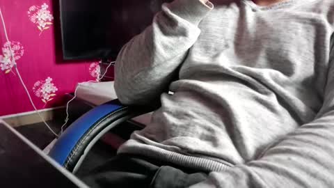 serdarren1992 online show from September 27, 2025, 10:53 am