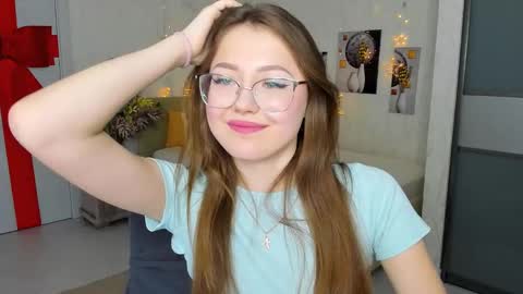 Ophelia online show from February 10, 2025, 7:17 pm