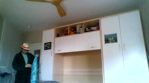 serrano49 online show from December 13, 2024, 12:28 pm