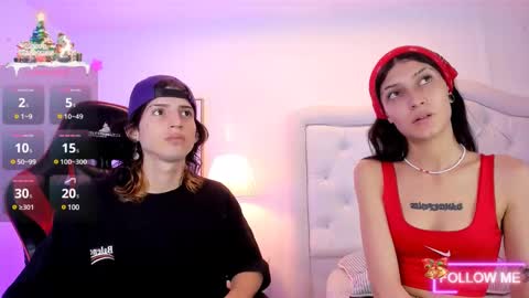 sett_and_gwen online show from December 12, 2024, 8:43 pm