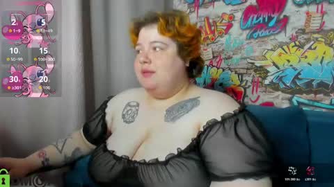 Snapshot of sew_sunny chatting on May 11, 2026, 1:00 am Sew online show from May 11, 2026, 1:00 am