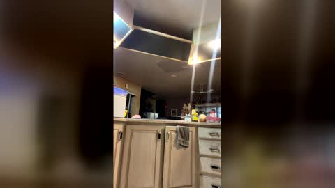 sex_5lave online show from February 4, 2026, 10:21 am