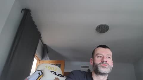 sexbrute online show from April 12, 2026, 12:10 pm