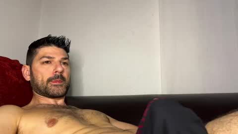 Lucenzo  online show from March 4, 2026, 1:11 am