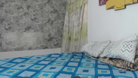 Snapshot of sexincompany chatting on December 10, 2024, 6:11 am monserat y thony online show from December 10, 2024, 6:11 am