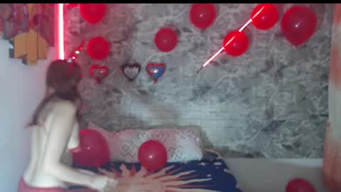 Snapshot of sexincompany chatting on February 14, 2025, 6:23 am monserat y thony online show from February 14, 2025, 6:23 am