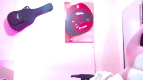 sexmilkdirty online show from December 13, 2024, 9:41 pm