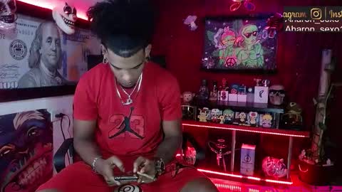 Snapshot of sexo_aharon chatting on January 18, 2026, 6:06 am Aharon ravelo online show from January 18, 2026, 6:06 am