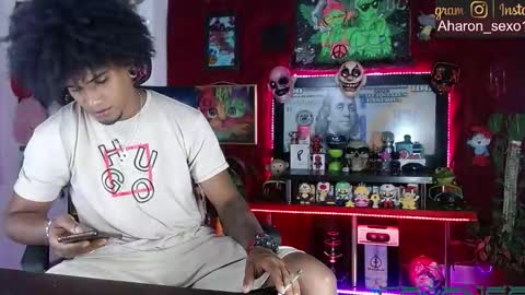 Snapshot of sexo_aharon chatting on March 16, 2026, 2:39 am Aharon ravelo online show from March 16, 2026, 2:39 am