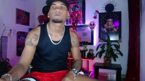 Snapshot of sexo_aharon chatting on June 5, 2026, 4:30 am Aharon ravelo online show from June 5, 2026, 4:30 am