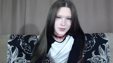 Snapshot of sexpired_princess chatting on October 10, 2025, 2:32 am Nextdoor Princess online show from October 10, 2025, 2:32 am