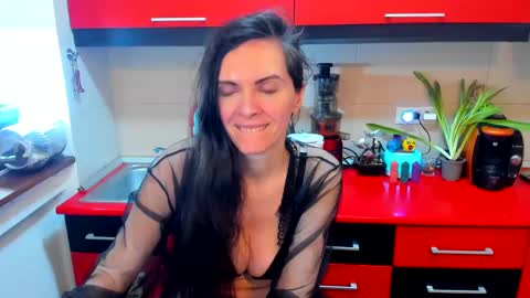 sexqueen1111 online show from March 3, 2025, 1:42 am