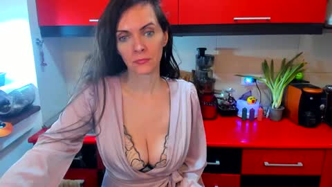 sexqueen1111 online show from March 7, 2025, 4:35 am