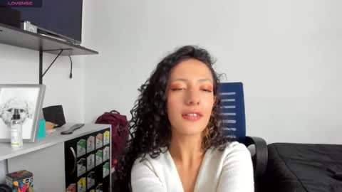 Snapshot of sexx_hunters chatting on September 29, 2025, 6:02 pm Jax and Lu online show from September 29, 2025, 6:02 pm