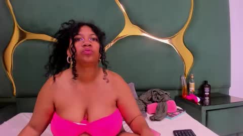 Sexxtaty online show from April 29, 2026, 4:33 pm