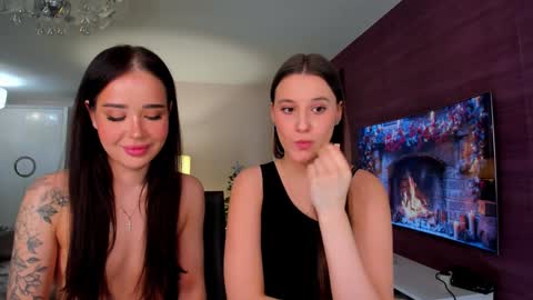 Hannah Monica Annie Andrea Eva Lina online show from December 13, 2025, 7:53 pm