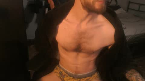 SiuL online show from April 5, 2026, 9:39 am