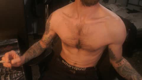 SiuL online show from April 12, 2026, 9:36 am