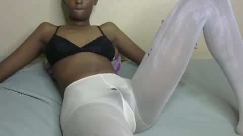 Snapshot of sexxy_bum23 chatting on February 28, 2025, 5:15 pm sexxy bum online show from February 28, 2025, 5:15 pm