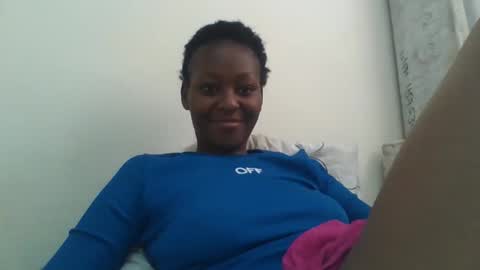 Snapshot of sexxy_bum23 chatting on October 9, 2025, 5:38 am sexxy bum online show from October 9, 2025, 5:38 am