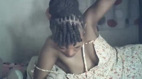 sexxy_curvy23 online show from February 3, 2026, 2:53 am