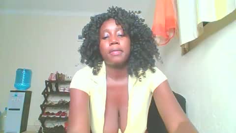 Snapshot of sexxy_thick_ebony chatting on September 23, 2025, 6:55 pm Sweet doll  online show from September 23, 2025, 6:55 pm