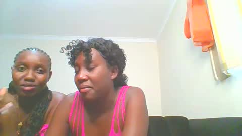 Snapshot of sexxy_thick_ebony chatting on September 28, 2025, 7:14 am Sweet doll  online show from September 28, 2025, 7:14 am