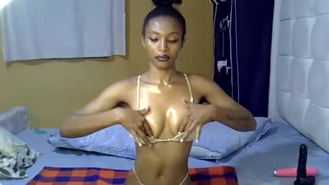 Snapshot of sexxy_tiana chatting on June 11, 2026, 3:26 am sexxy_tiana online show from June 11, 2026, 3:26 am