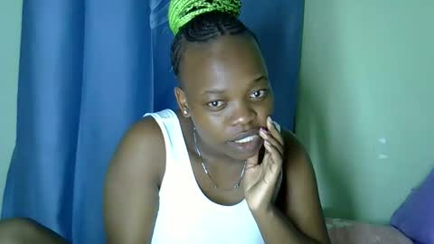 Snapshot of sexxybuttie chatting on October 7, 2025, 7:00 pm African Queen online show from October 7, 2025, 7:00 pm