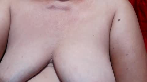 Snapshot of sexxyicee69 chatting on June 13, 2026, 2:37 pm misslovely j online show from June 13, 2026, 2:37 pm