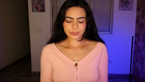  Angie   online show from February 3, 2025, 11:09 am