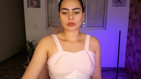  Angie   online show from February 17, 2025, 2:04 pm