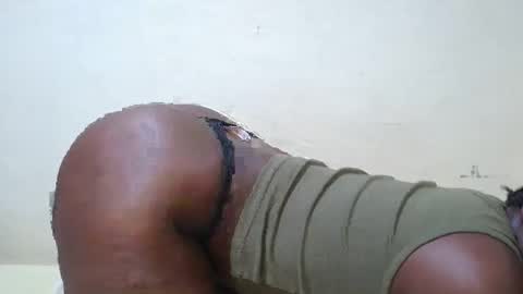 Snapshot of sexy_butt1 chatting on May 27, 2026, 10:29 pm sexy butt1 online show from May 27, 2026, 10:29 pm