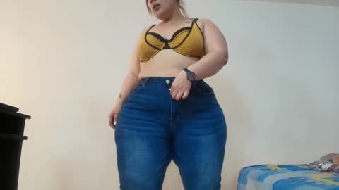 Snapshot of sexy_curvi chatting on December 19, 2024, 11:03 pm karla           instagram  online show from December 19, 2024, 11:03 pm