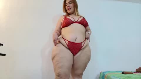 Snapshot of sexy_curvi chatting on February 17, 2025, 3:09 pm karla           instagram  online show from February 17, 2025, 3:09 pm